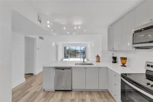 3930 Inverrary Boulevard 702, Lauderhill, Fl 33319, Lauderhill