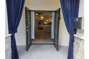 1109 Broward Boulevard, Fort Lauderdale, FL 33301 - MLS#F10551739