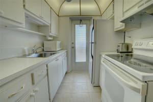 1117 Lake Terrace, Boynton Beach, FL 33426 - MLS#F10551838