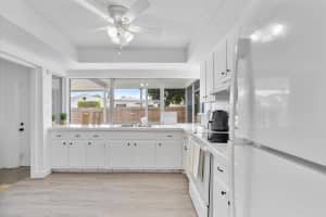 3300 33rd Court, Lauderdale Lakes, FL 33309 - MLS#F10551872