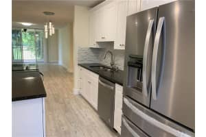 250 Jacaranda Drive, Plantation, FL 33324 - MLS#F10551881