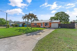 1085 24th Place, Vero Beach, FL 32962 - MLS#F10551951