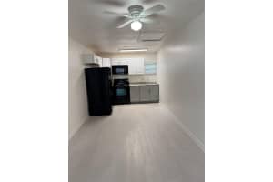 943 Almeria Road, West Palm Beach, FL 33405 - MLS#F10551962