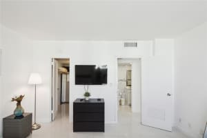 3901 Ocean Drive, Hollywood, FL 33019 - MLS#F10552243