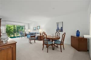 8970 Hollybrook Boulevard, Pembroke Pines, FL 33025 - MLS#F10552277