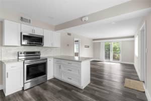 2182 5th Circle, Boca Raton, FL 33431 - MLS#F10552336