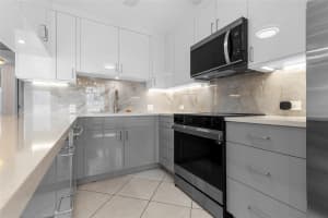 2122 Cambridge F 2122, Deerfield Beach, FL 33442, Deerfield Beach, FL 33442 - MLS#F10552361