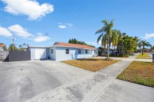 1209 Broward Street, Lantana, FL 33462 - MLS#F10552375