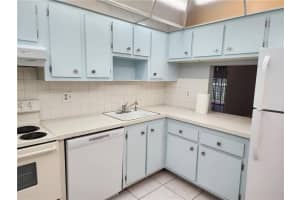 1005 Country Club Drive, Margate, FL 33063 - MLS#F10552384