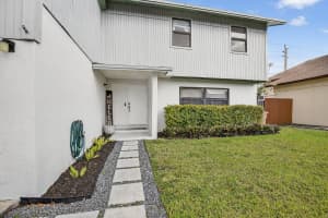 7741 42nd Court, Davie, FL 33024 - MLS#F10552405