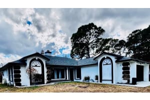 1650 Hays Street, Palm Bay, FL 32907 - MLS#F10552437