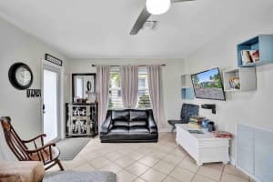 326 Walnut Street, Hollywood, FL 33019 - MLS#F10552697