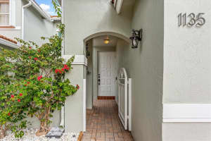 1135 Buttonwood Lane, Hollywood, FL 33019 - MLS#F10552709