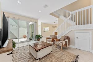 1135 Buttonwood Lane, Hollywood, FL 33019 - MLS#F10552709