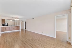 6519 Coral Lake Drive, Pompano Beach, FL 33063 - MLS#F10552749