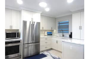 8 Briny Avenue, Pompano Beach, FL 33062 - MLS#F10552753