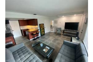 2056 9th Avenue, Wilton Manors, FL 33305 - MLS#F10552760