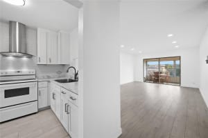 5031 Oakland Park Boulevard, Fort Lauderdale, FL 33313 - MLS#F10552872