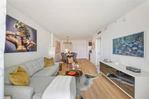 350 2nd Street, Fort Lauderdale, FL 33301 - MLS#F10553960