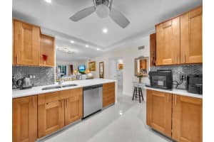 2515 1st Court, Boynton Beach, FL 33435 - MLS#F10553980