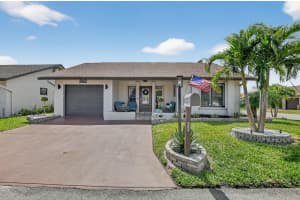 2062 15th Place, Deerfield Beach, FL 33442 - MLS#F10553995