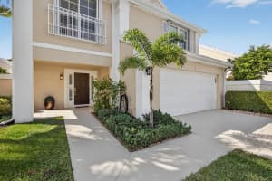 12 Wyndham Lane, Palm Beach Gardens, FL 33418 - MLS#F10554003