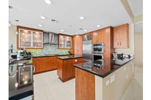 3415 Ocean Drive, Hollywood, FL 33019 - MLS#F10554057