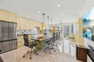 3233 34th Street, Fort Lauderdale, FL 33308 - MLS#F10554069