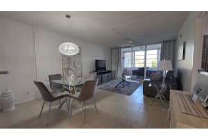 4851 Nw 26th Court 437, Lauderdale Lakes, Fl 33313, Lauderdale Lakes