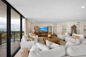 19667 Turnberry Way, Miami, FL 33180 - MLS#F10554143