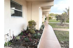 3000 43rd Terrace, Lauderdale Lakes, FL 33313 - MLS#F10554196