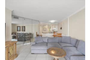 18260 Bay Road, Sunny Isles Beach, FL 33160 - MLS#F10554290