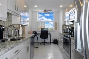 4330 Hillcrest Drive, Hollywood, FL 33021 - MLS#F10554344