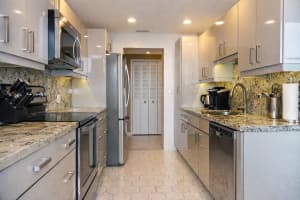 4330 Hillcrest Drive, Hollywood, FL 33021 - MLS#F10554344