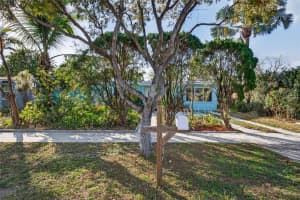 1802 Lauderdale Manor Drive, Fort Lauderdale, FL 33311 - MLS#F10554417