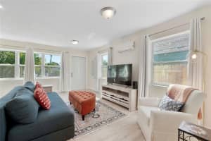 411 E Street, Lake Worth Beach, FL 33460 - MLS#F10554427