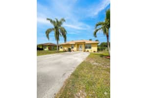 1009 Sw Avenue E Place, Belle Glade, Fl 33430, Belle Glade