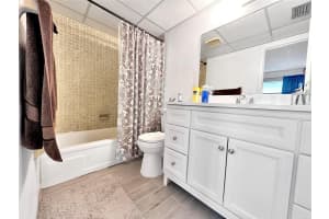 1005 Country Club Drive, Margate, FL 33063 - MLS#F10554522