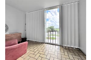 1005 Country Club Drive, Margate, FL 33063 - MLS#F10554522