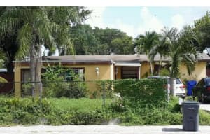 MLS# F10554699, Hollywood, Florida 33024