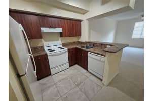 2961 185th Street, Miami, FL 33180 - MLS#F10554711