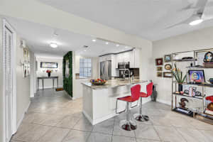 605 Oaks Drive, Pompano Beach, FL 33069 - MLS#F10554733