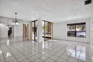 4110 Carambola Circle, Pompano Beach, FL 33066 - MLS#F10554777