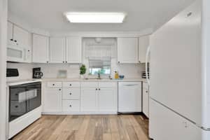 7184 Redbird Circle, Hobe Sound, FL 33455 Sold 04/23/26