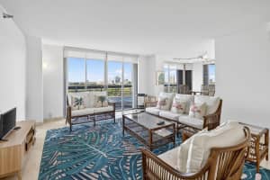 3400 192nd Street, Miami, FL 33180 - MLS#F10554933