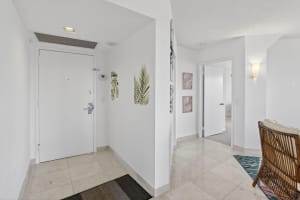 3400 192nd Street, Miami, FL 33180 - MLS#F10554933