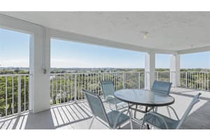 625 Oaks Drive, Pompano Beach, FL 33069 - MLS#F10554951