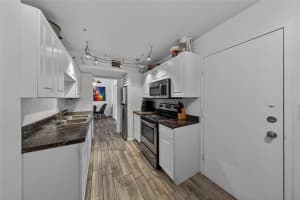 4400 Hillcrest Drive, Hollywood, FL 33021 - MLS#F10555014