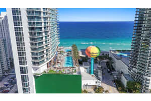 4111 Ocean Drive, Hollywood, FL 33019 - MLS#F10555042