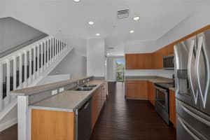 2725 8th Avenue, Wilton Manors, FL 33334 - MLS#F10555091